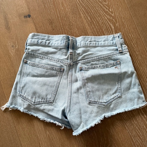 Madewell Relaxed Denim Shorts in Cedarcroft Wash - Picture 7 of 9